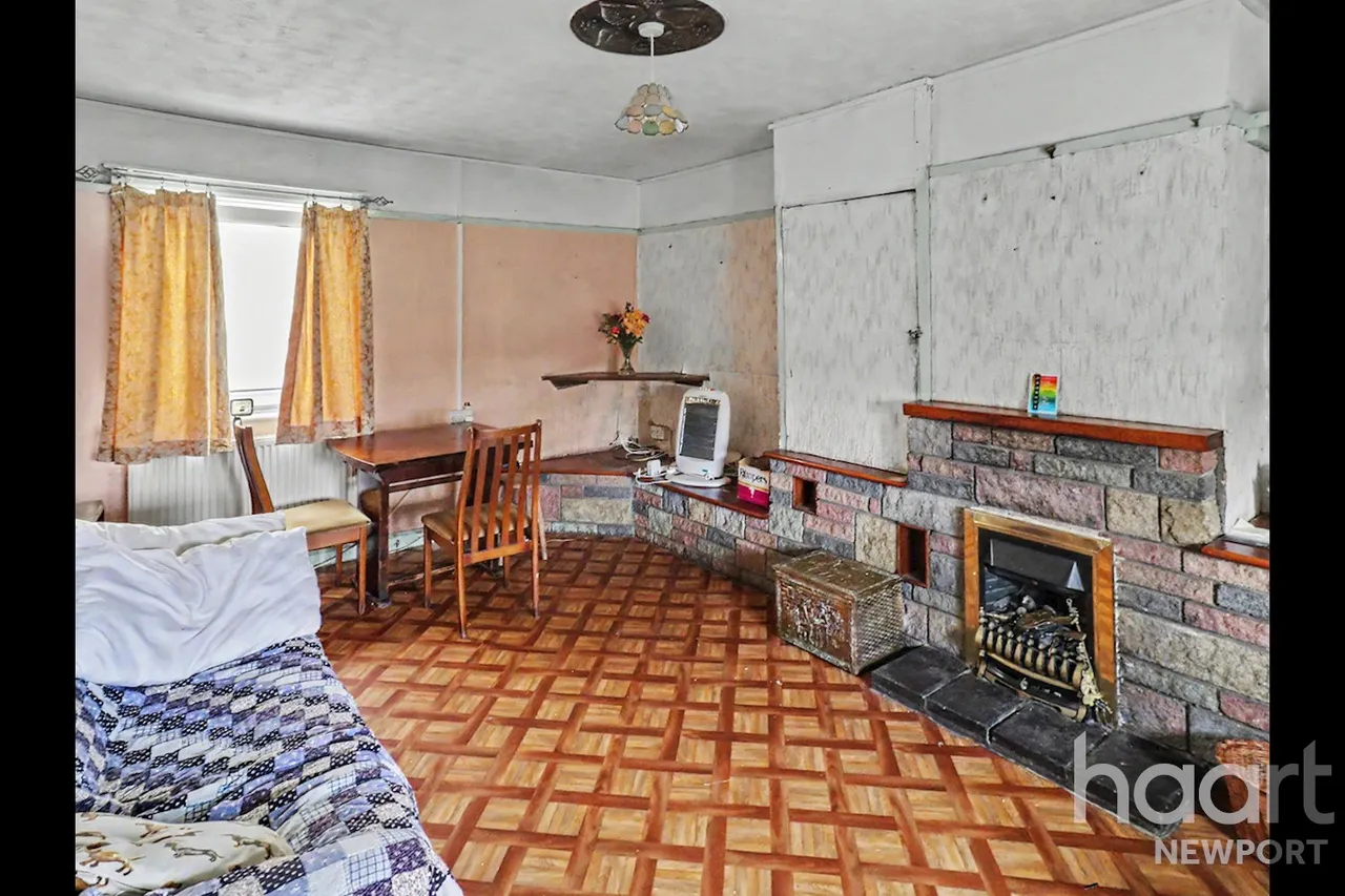 Rolls Avenue, Monmouth, NP25, photo 7