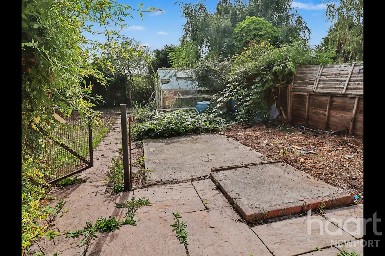 Rolls Avenue, Monmouth, NP25, photo 16