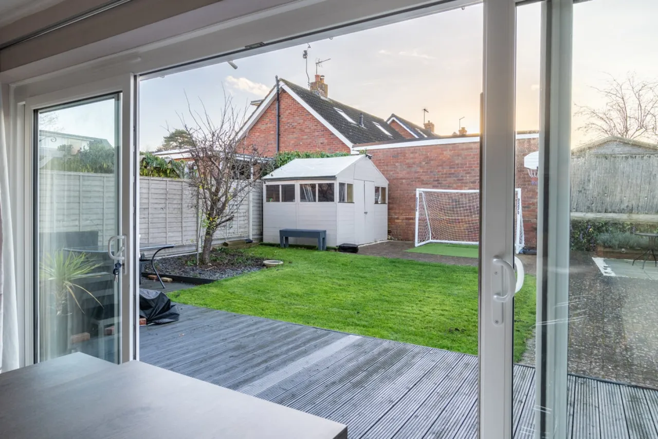 Arundel Drive, Worcester, photo 2
