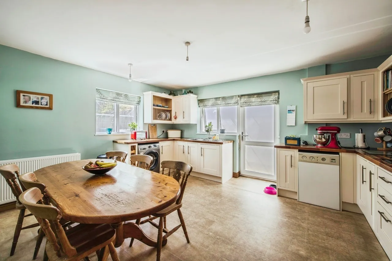 Church Road, Goodwick, SA64, photo 3