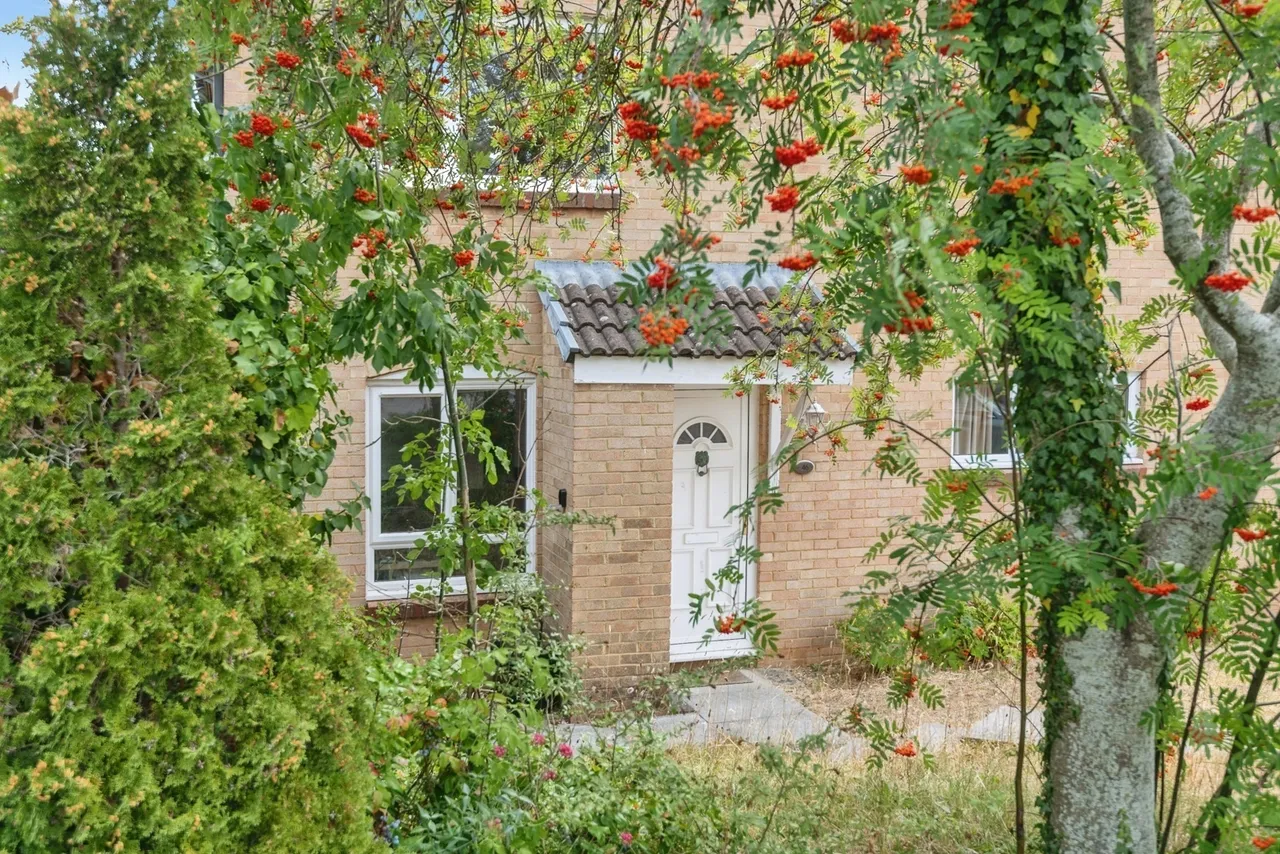 Allington Close, Taunton, TA1, photo 2