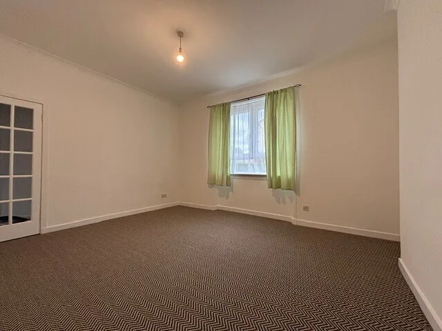 Calder Street, Govanhill, G42 7NU, photo 3
