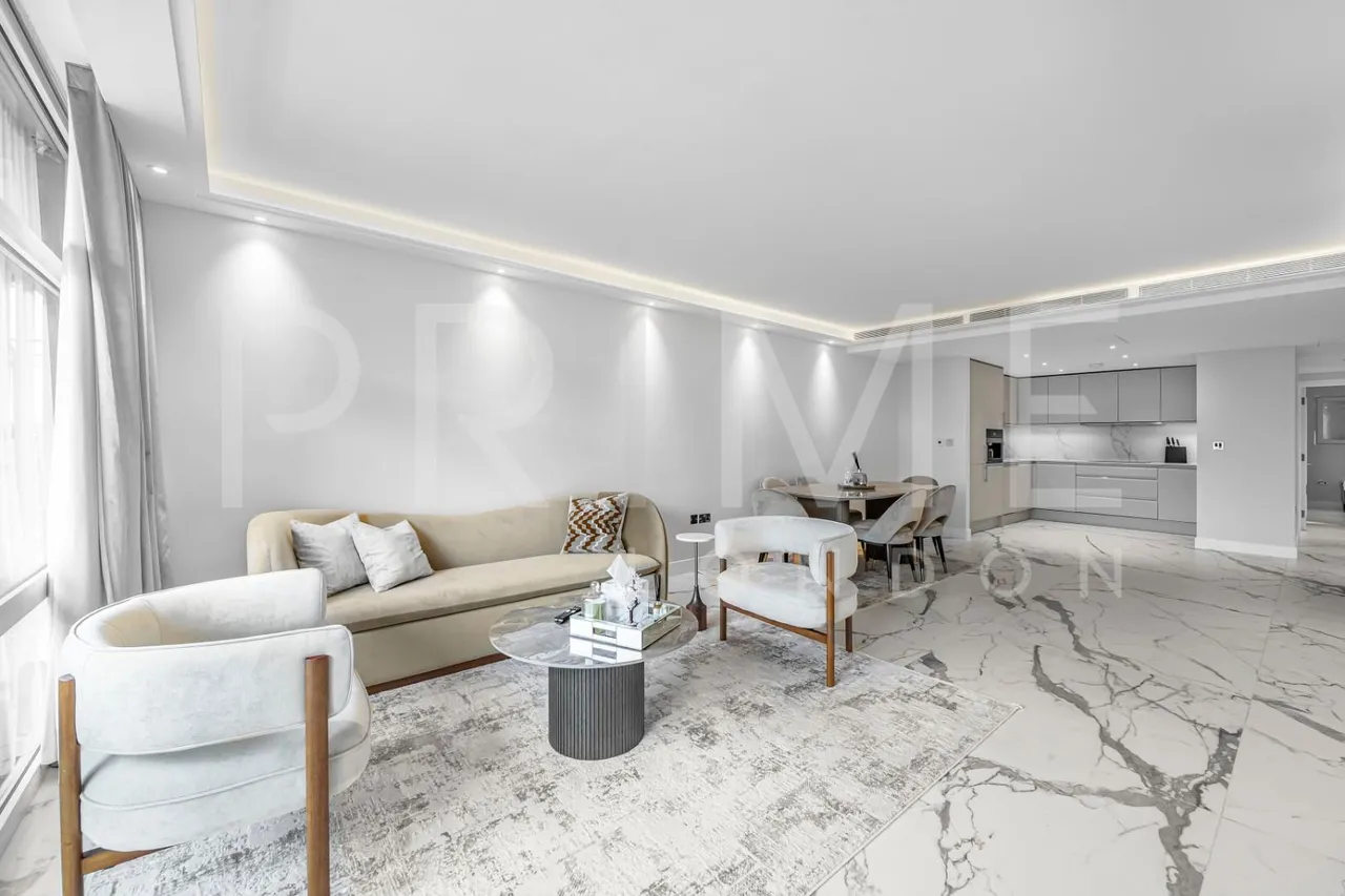 4 bed flat for sale, Howard Building, Chelsea Bridge Wharf, SW11