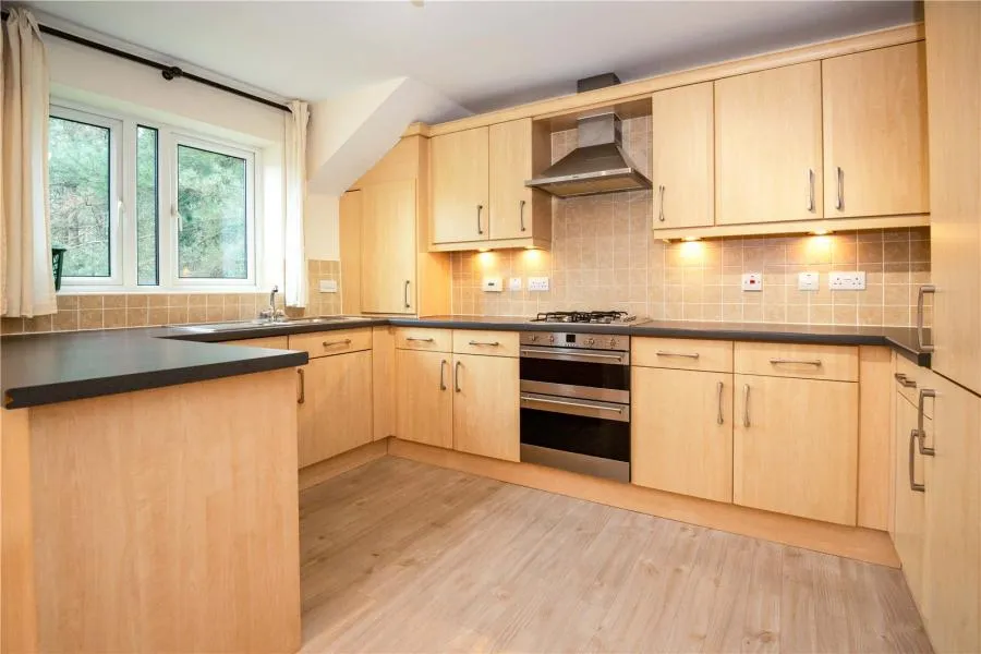 Cherry Orchard Road, Lisvane, CF14, photo 2