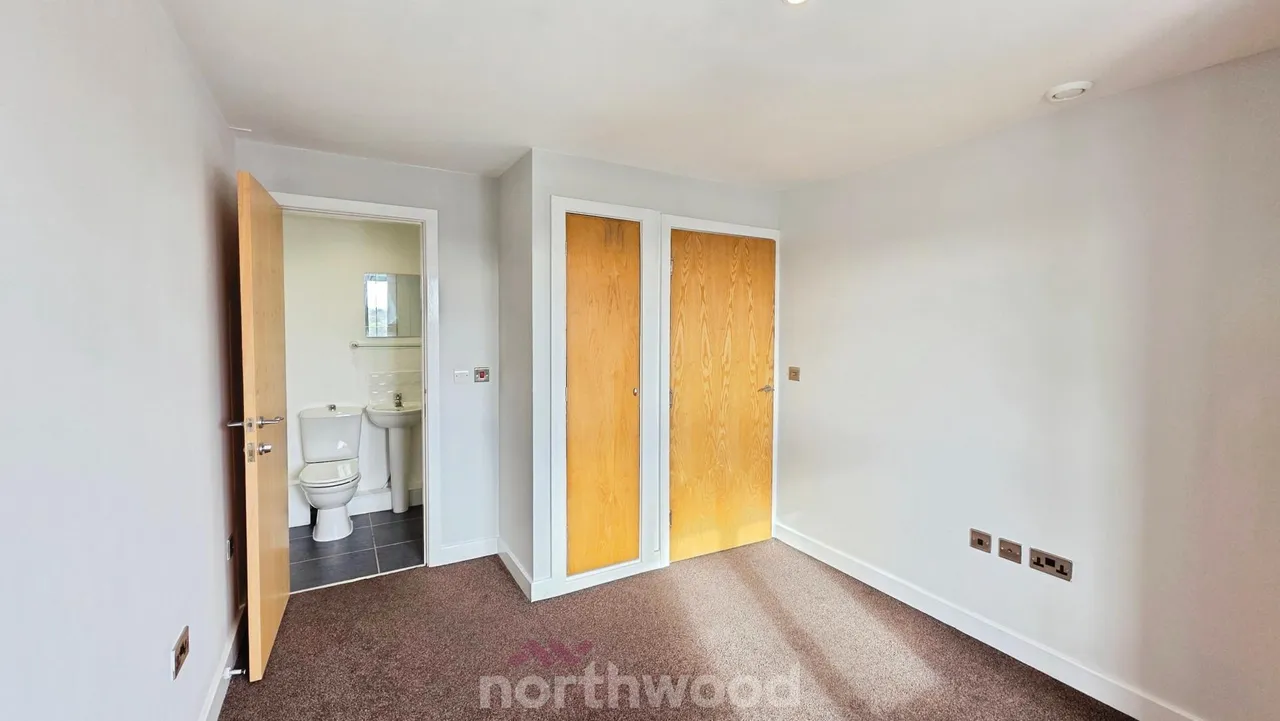 Low Road, Balby, DN4, photo 5