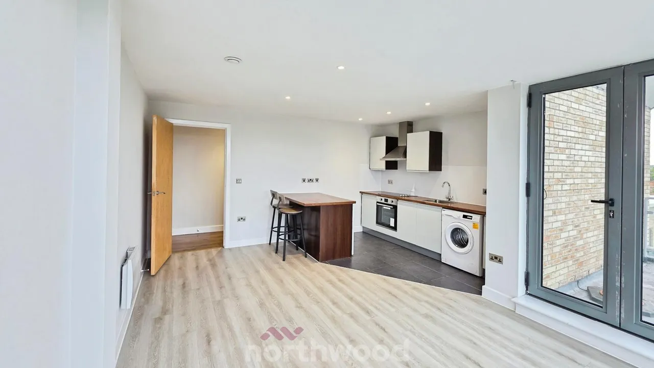 Low Road, Balby, DN4, photo 6