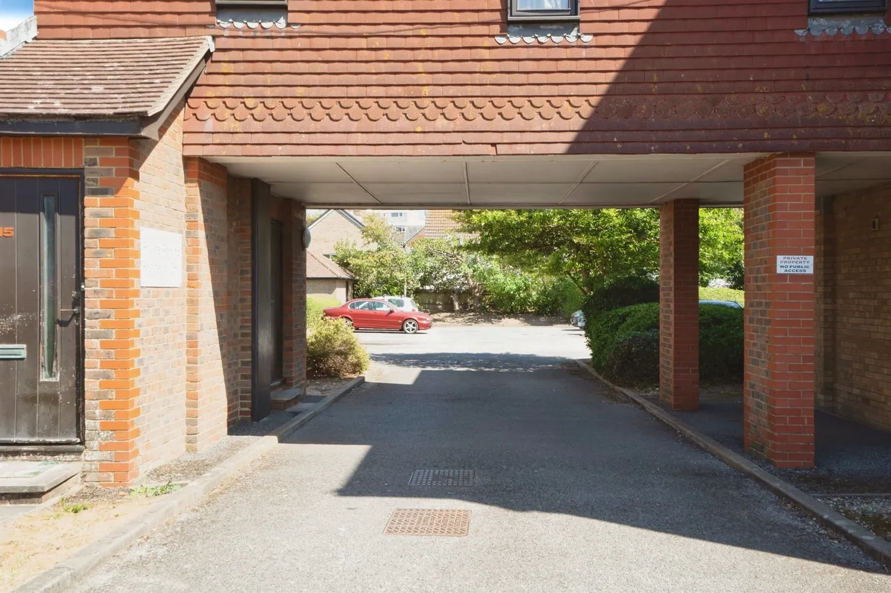 Victoria Road, Bognor Regis, photo 3