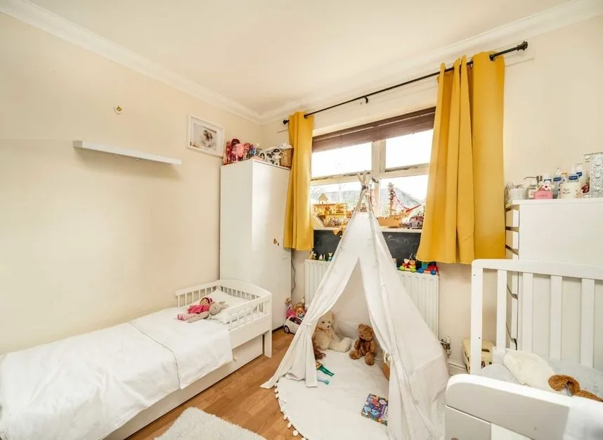 Nursery Gardens, Hampton, TW12, photo 6