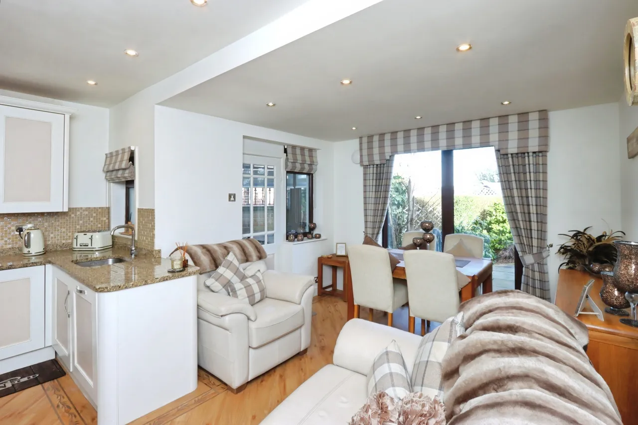 Lister Crescent, Sheffield, S12, photo 5