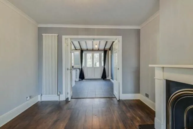 Shrivenham Road, Swindon, SN1, photo 8