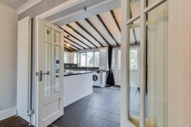 Shrivenham Road, Swindon, SN1, photo 13