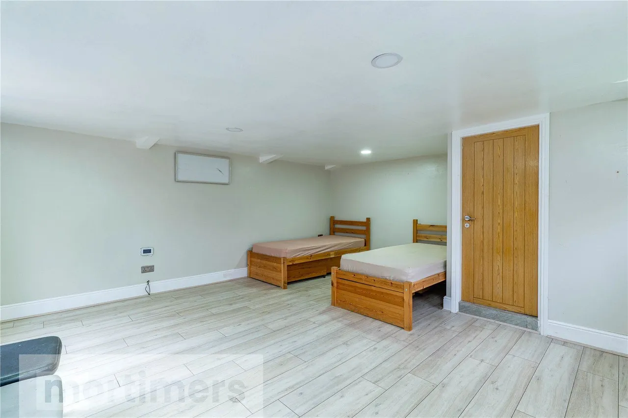 Lammack Road, Blackburn, BB1, photo 27