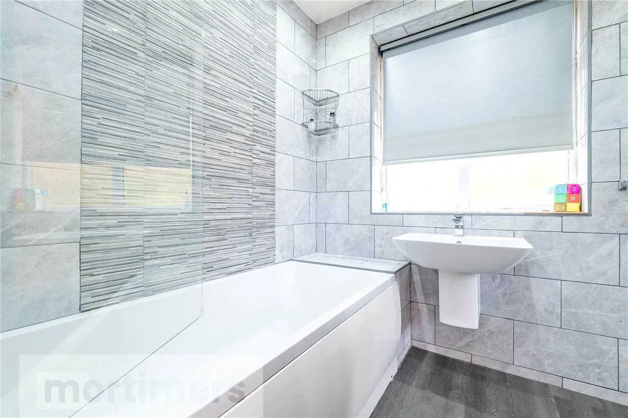 Lammack Road, Blackburn, BB1, photo 17