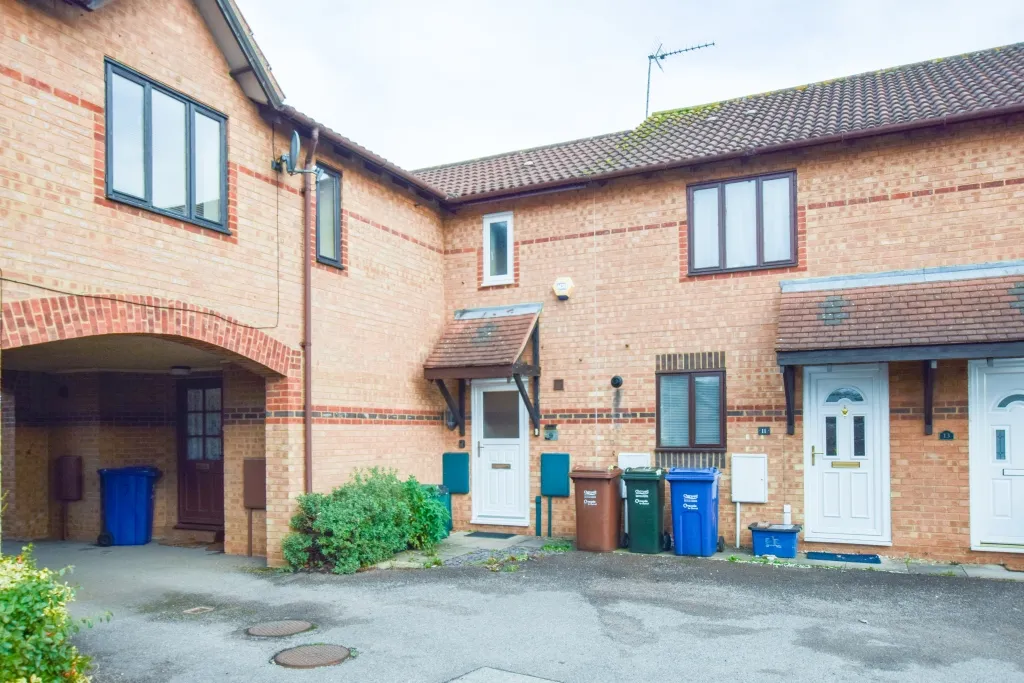 3 bed house to rent, Japonica Close, Bicester