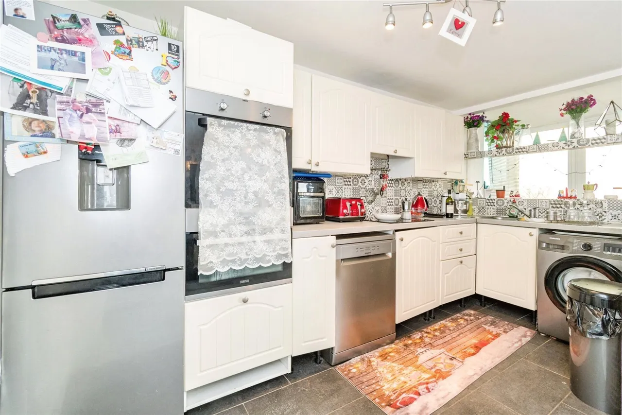 Bassett Avenue, Southampton, SO16, photo 6