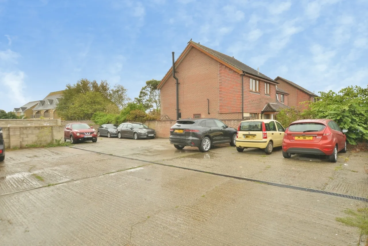 Victoria Road, Littlestone, New Romney, Kent, TN28, photo 11