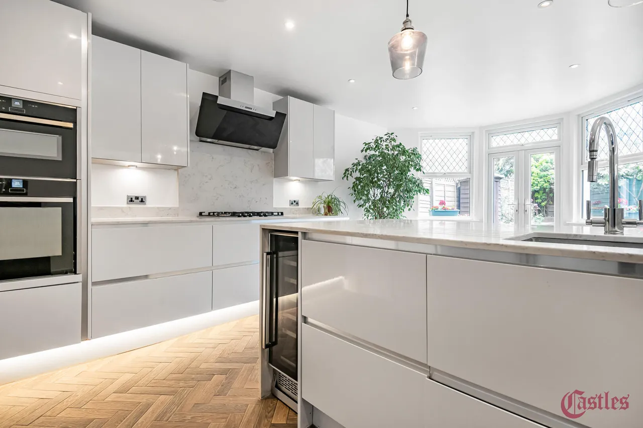 Pemberton Road, N4, photo 13