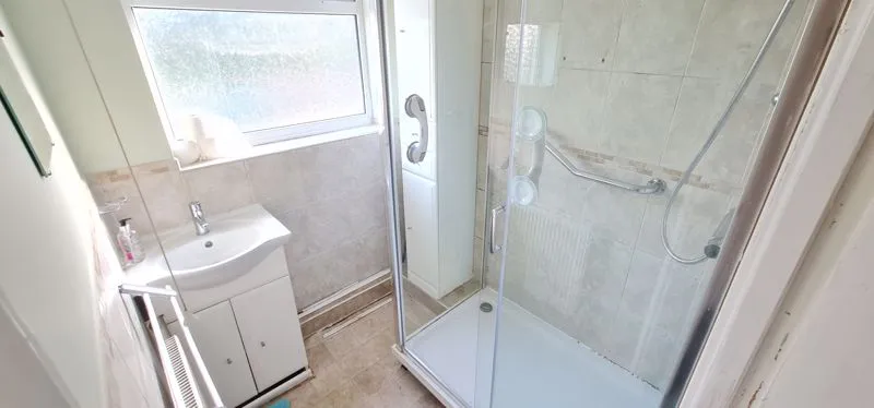 Bridgwater Drive, Westcliff-On-Sea, Essex, SS0 0DH, photo 11