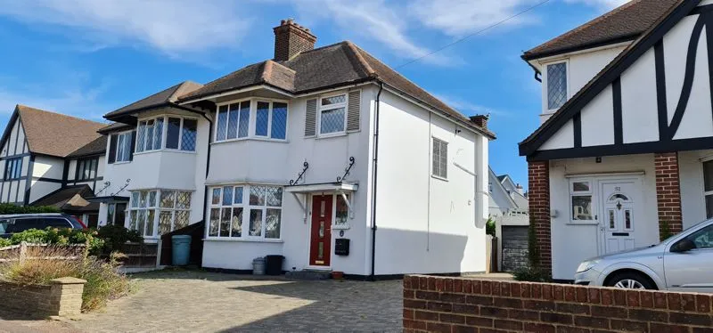 3 bed house for sale — Bridgwater Drive, Westcliff-On-Sea, Essex, SS0 0DH