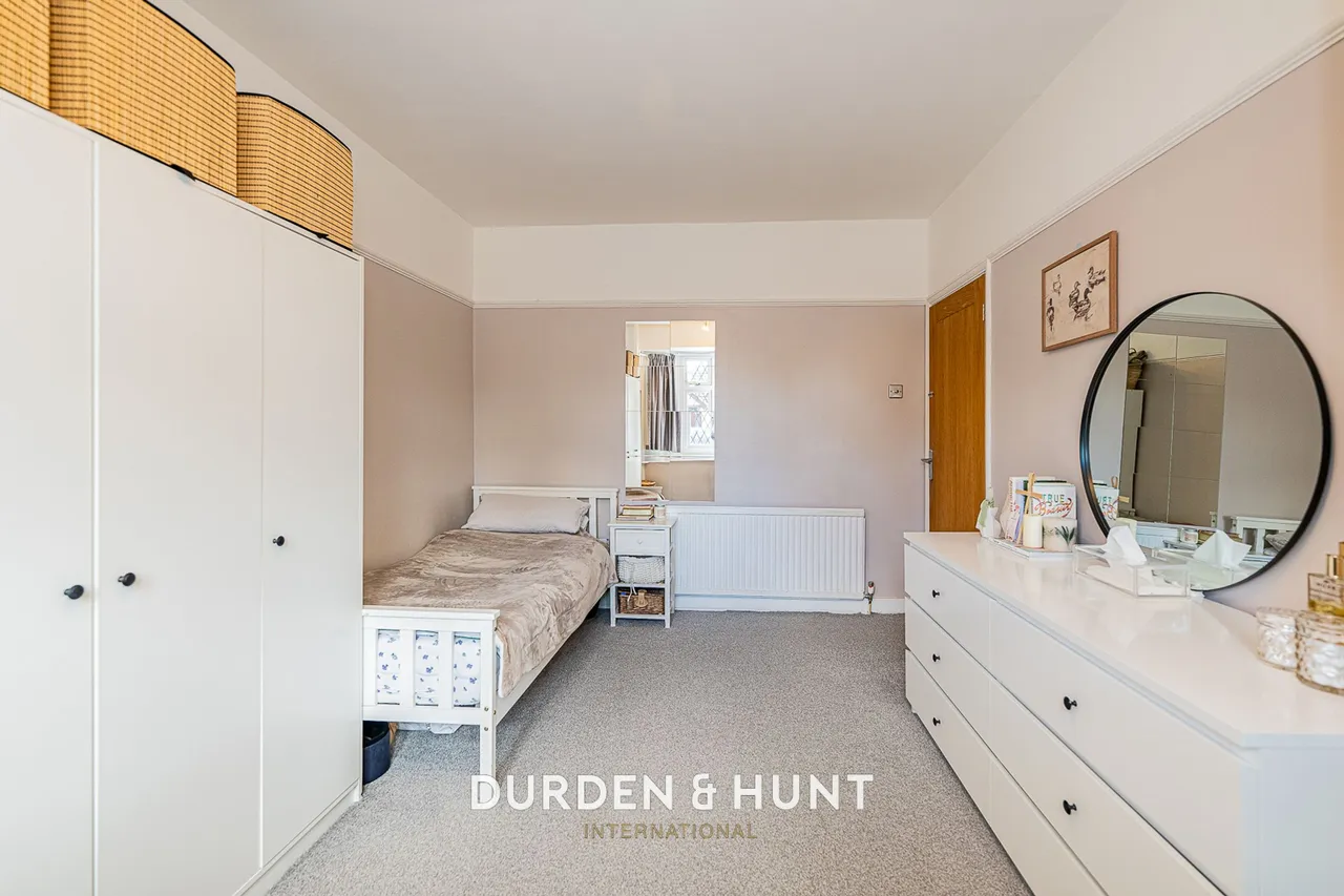 Woodhall Crescent, Hornchurch, RM11, photo 12
