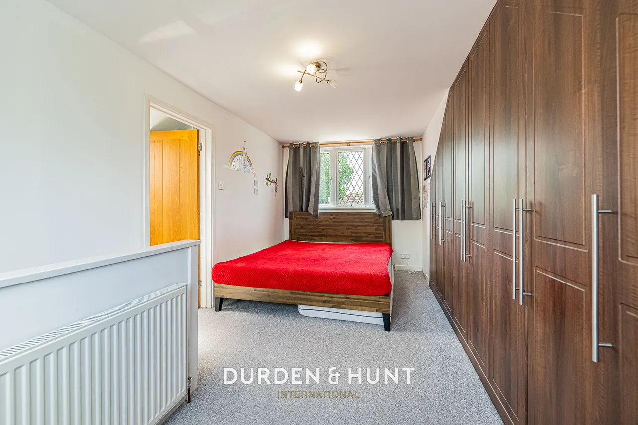 Woodhall Crescent, Hornchurch, RM11, photo 18