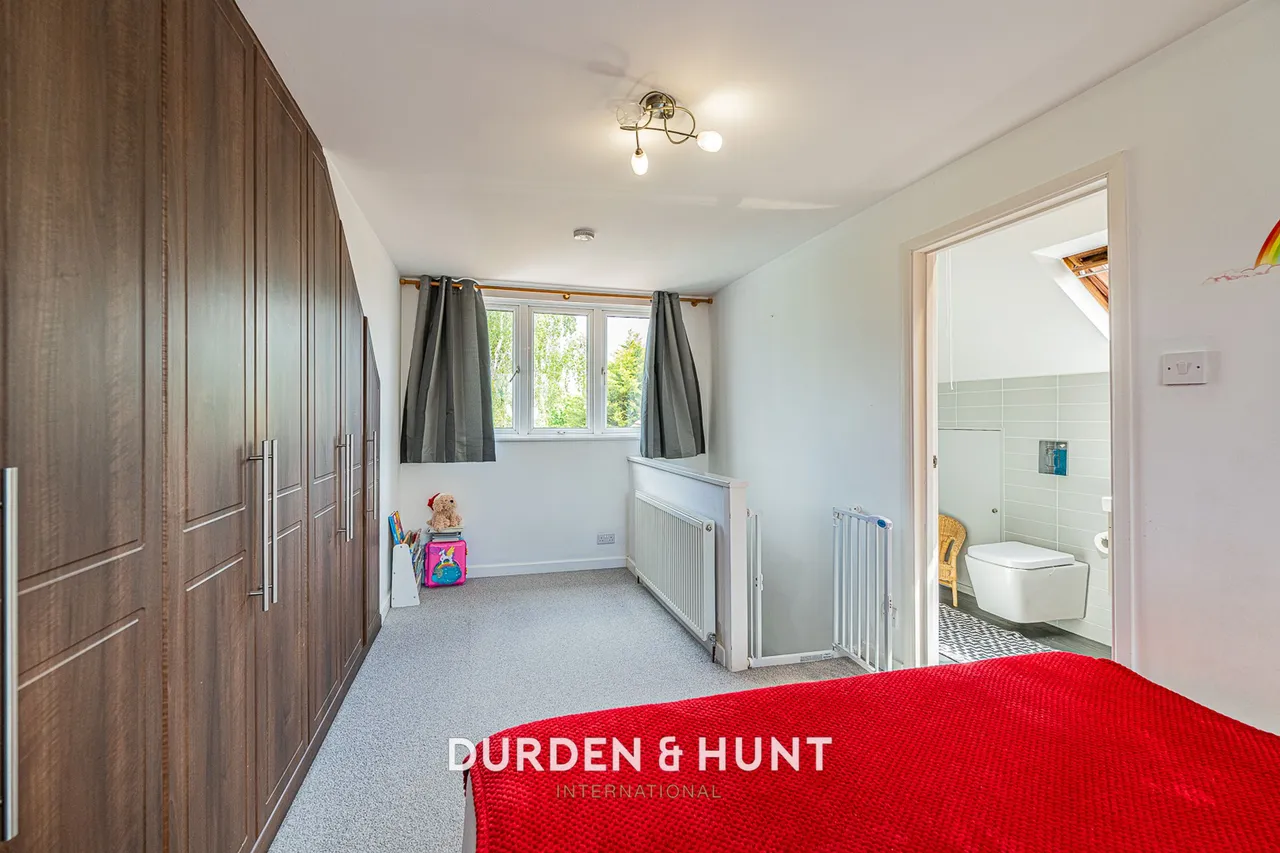 Woodhall Crescent, Hornchurch, RM11, photo 19