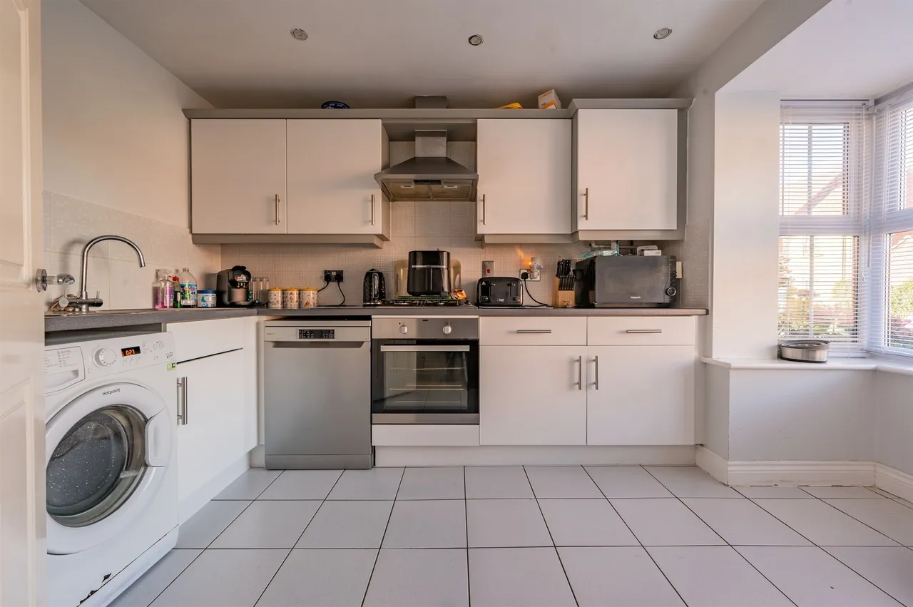 Thistle Drive, Kettering, NN14, photo 4