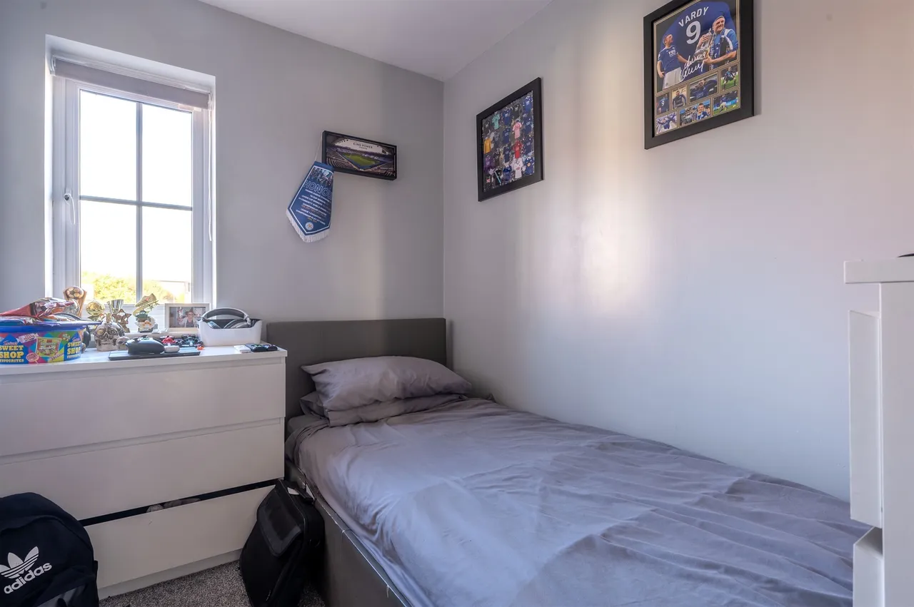 Thistle Drive, Kettering, NN14, photo 6