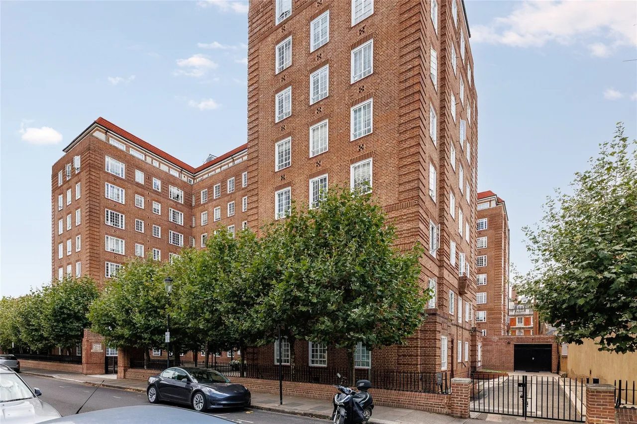 Swan Court, Chelsea Manor Street, Chelsea, London, SW3, photo 9