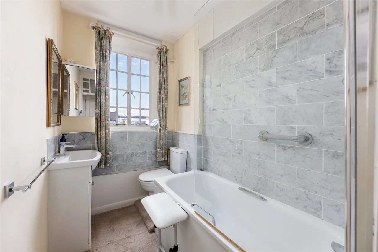 Swan Court, Chelsea Manor Street, Chelsea, London, SW3, photo 6