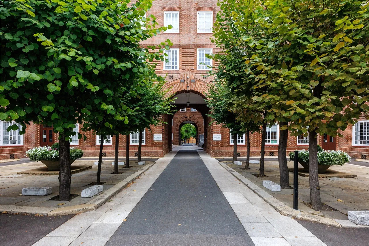 Swan Court, Chelsea Manor Street, Chelsea, London, SW3, photo 7