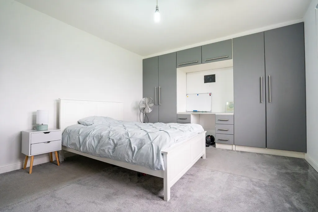Long Croft View, Batley, photo 25