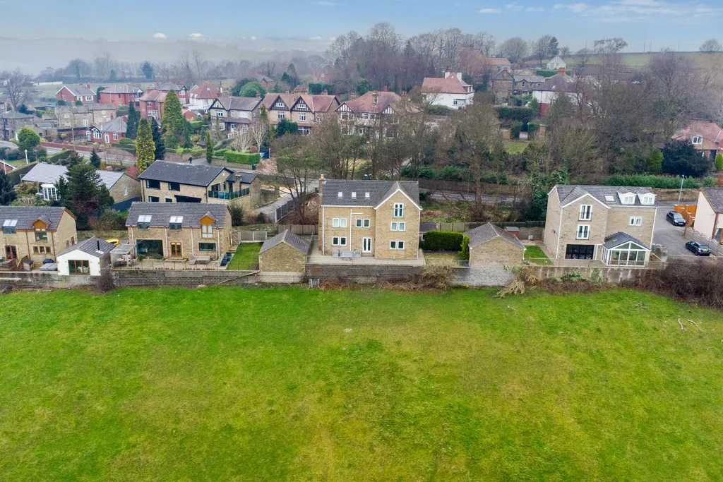 Long Croft View, Batley, photo 38