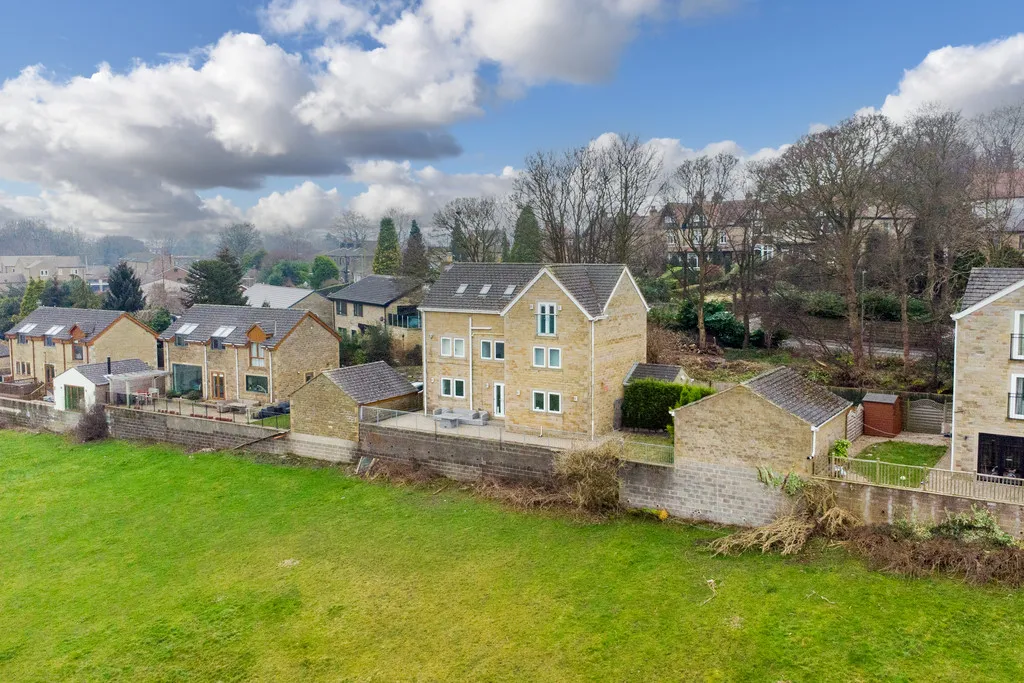 Long Croft View, Batley, photo 39
