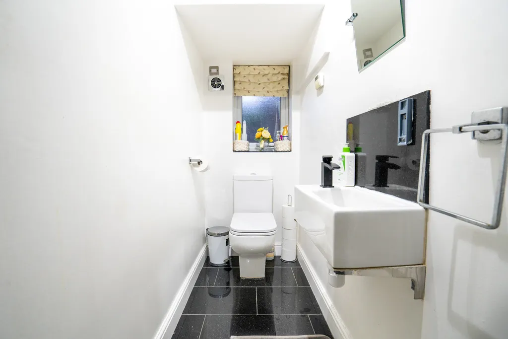 Long Croft View, Batley, photo 16