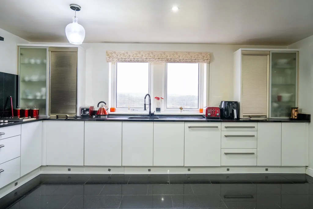 Long Croft View, Batley, photo 8