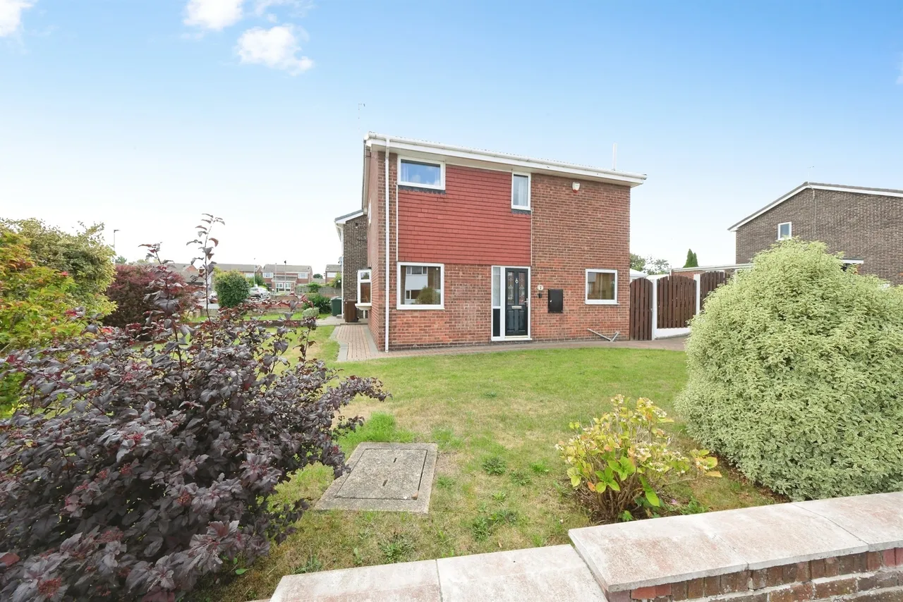 3 bed house for sale — Lambcote Way, Maltby, Rotherham
