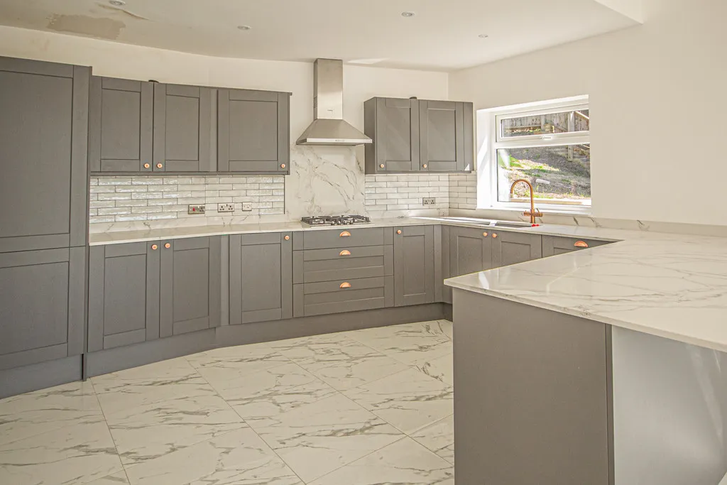 Whitley Road, photo 9