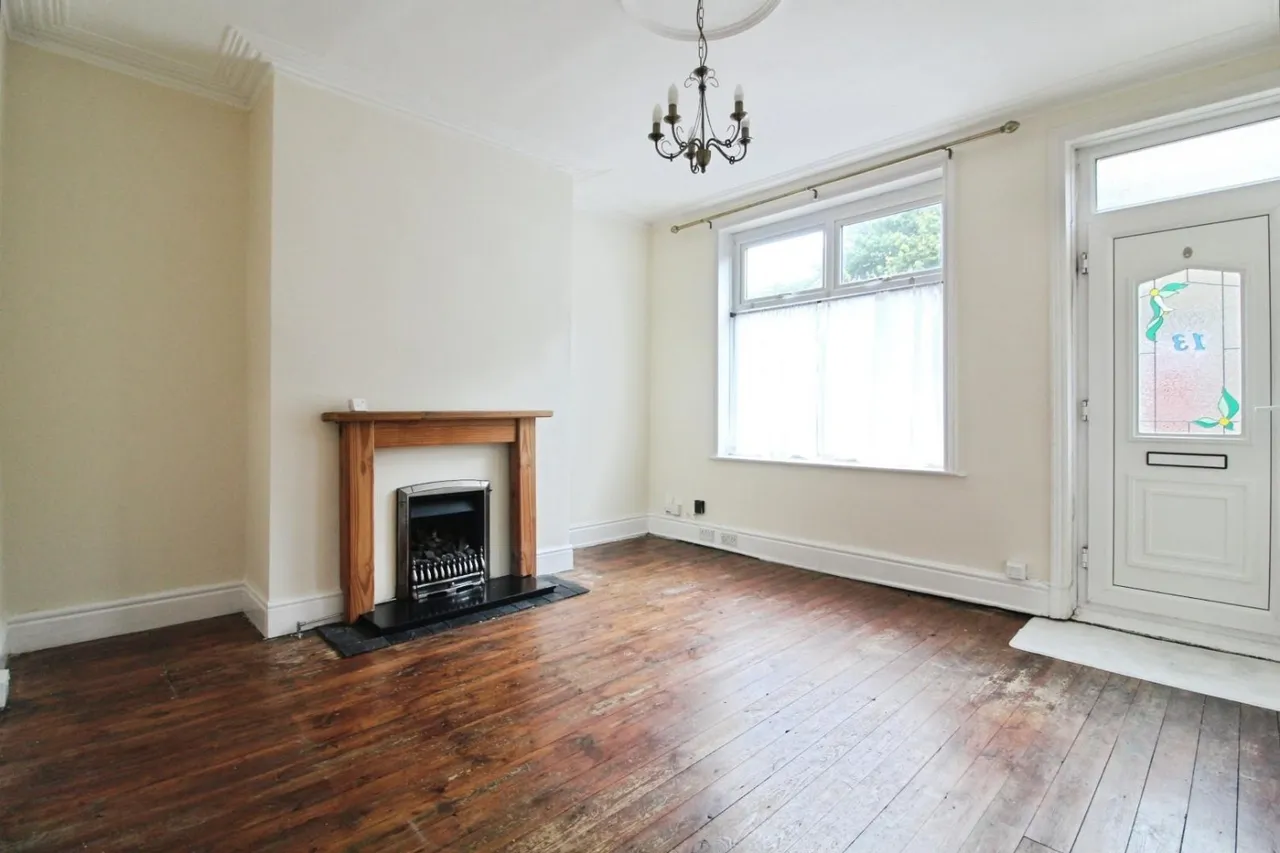 Oakroyd Terrace, Stanningley, Pudsey, LS28, photo 3