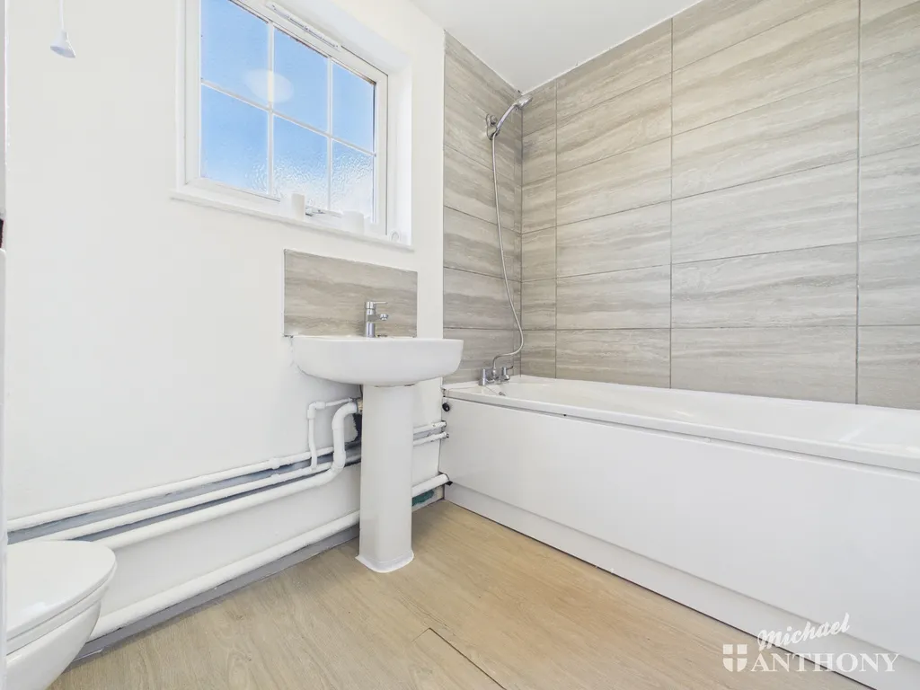 Meadow Way, Leighton Buzzard, LU7, photo 11