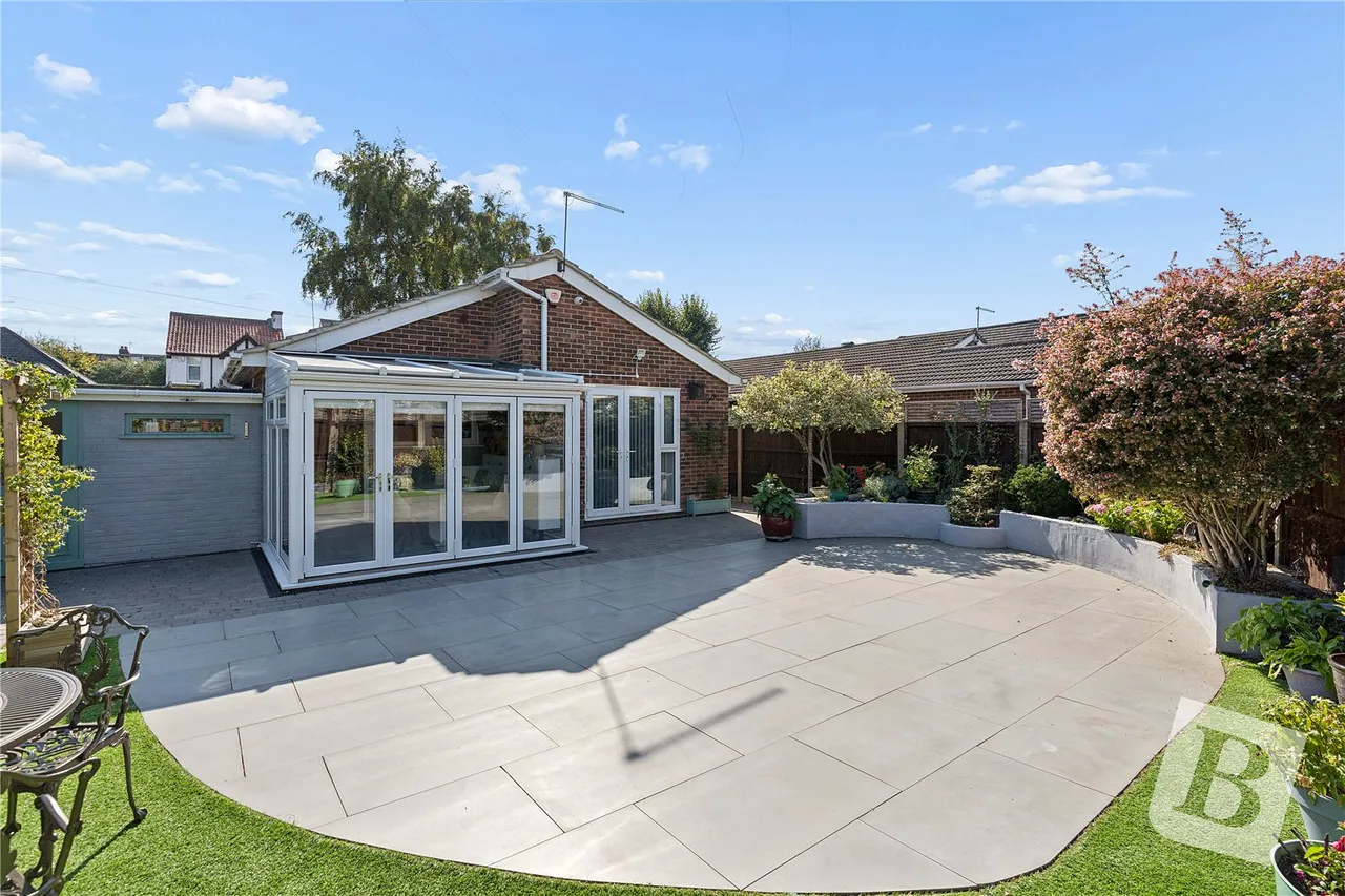 Portland Avenue, Gravesend, DA12, photo 11