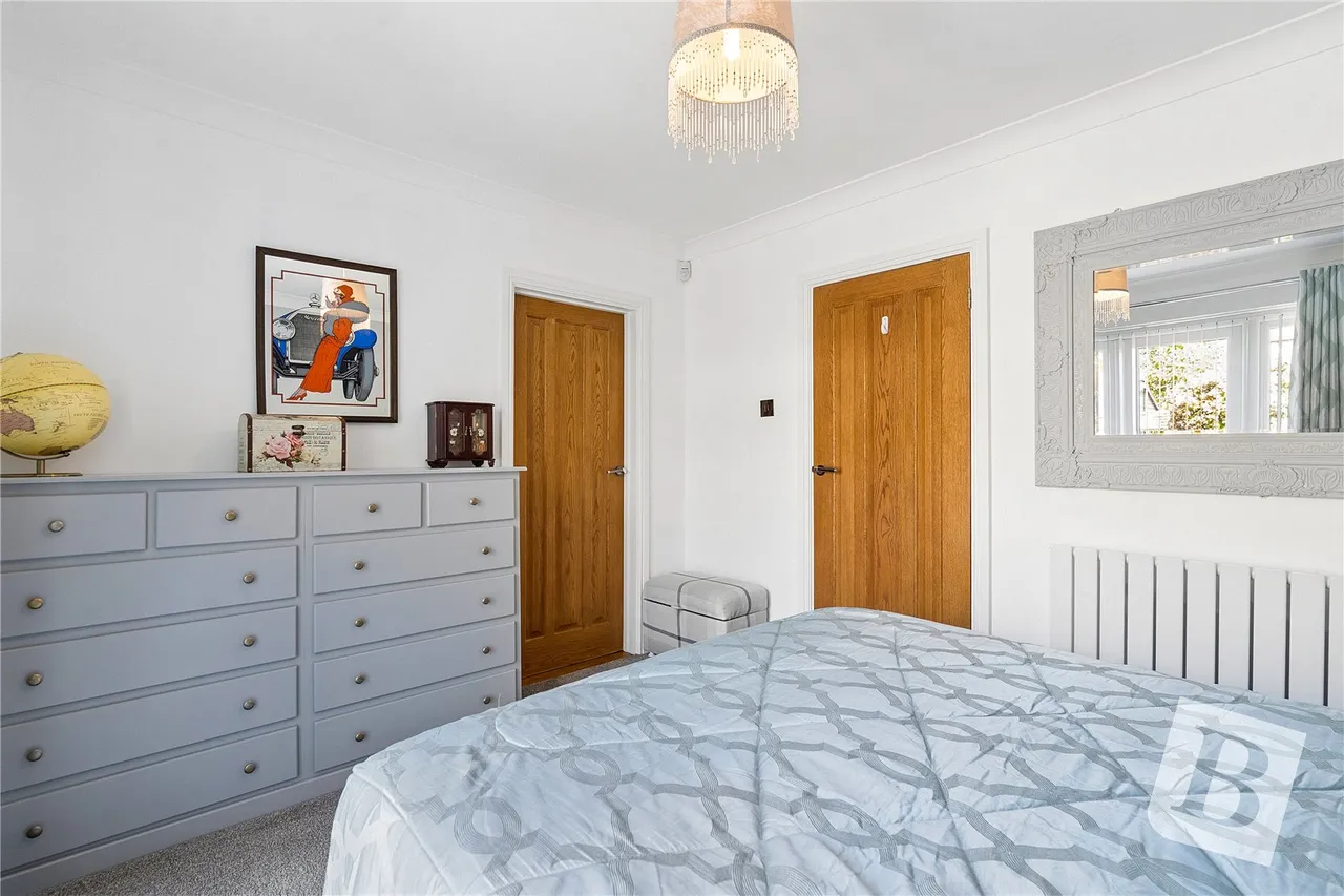 Portland Avenue, Gravesend, DA12, photo 9