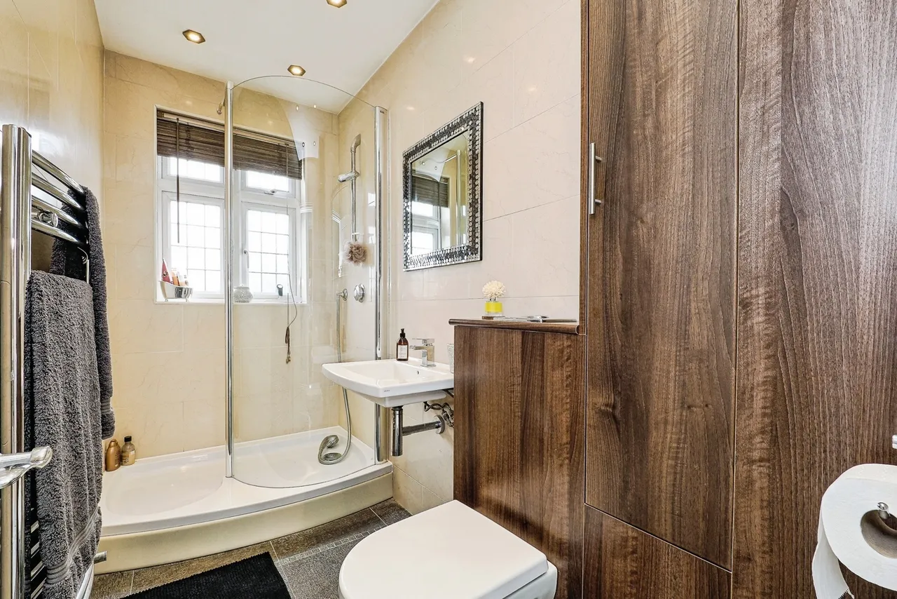 Dee Way, Romford, RM1, photo 23