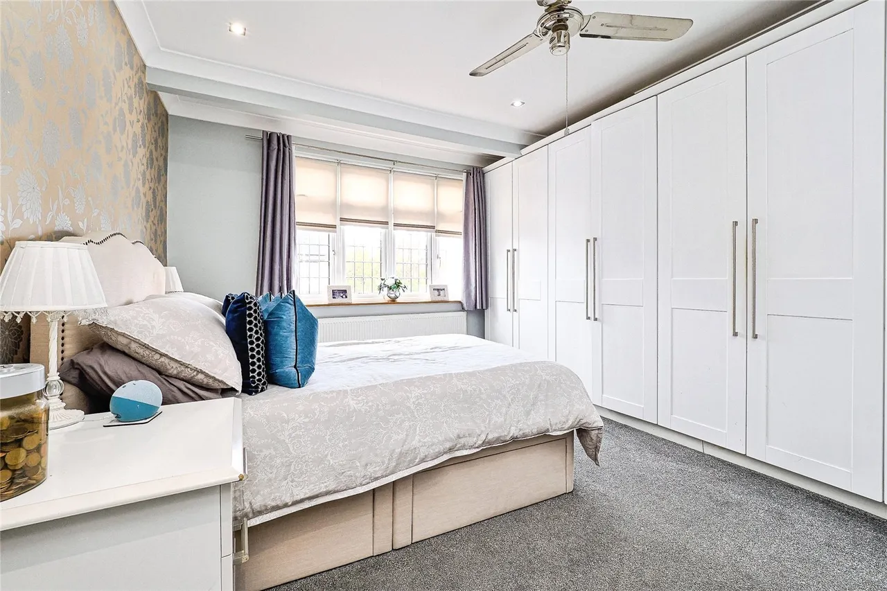 Dee Way, Romford, RM1, photo 19