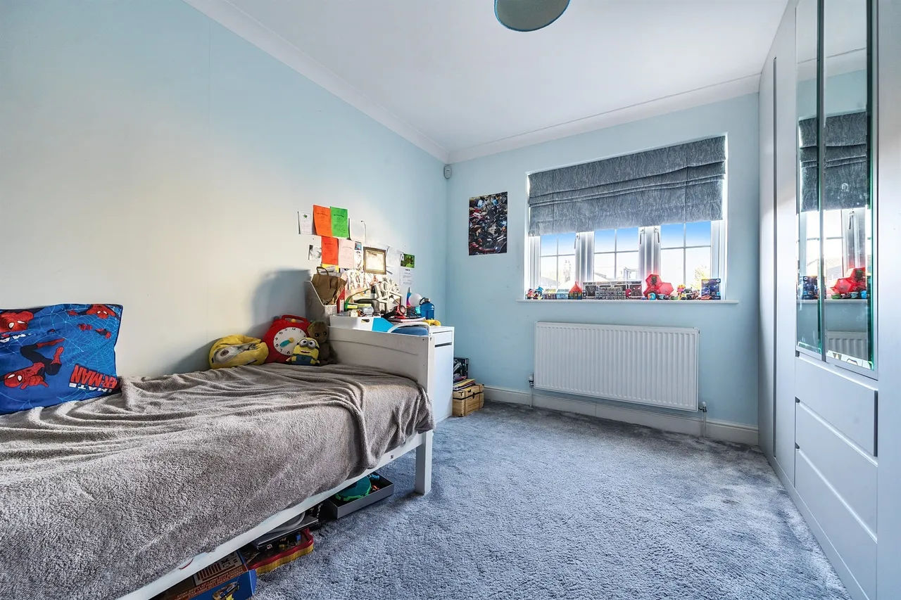 Bellevue Road, London, N11, photo 12