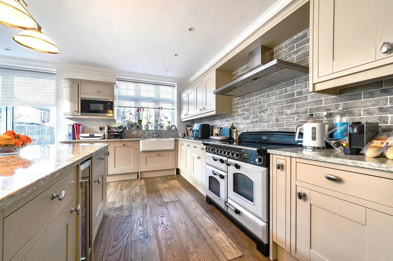 Bellevue Road, London, N11, photo 10
