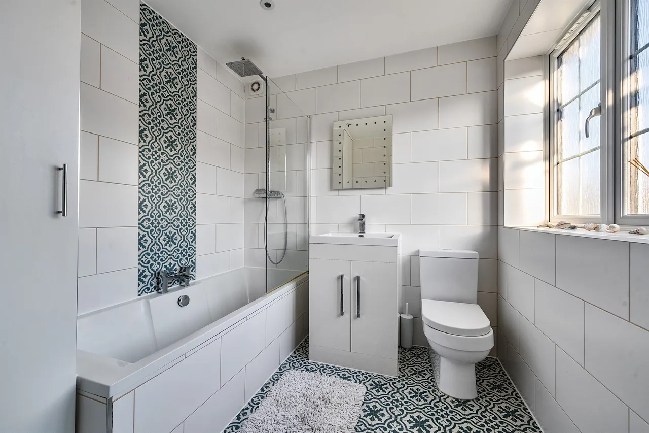 Bellevue Road, London, N11, photo 15