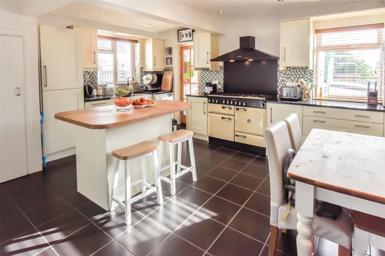 Brighton Road, Aldershot, Hampshire, GU12 4HG, photo 5
