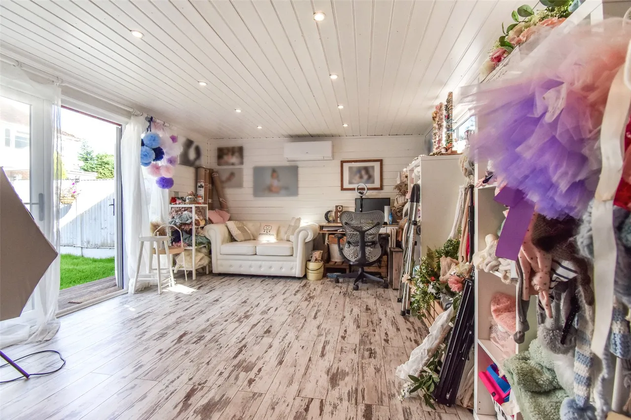Brighton Road, Aldershot, Hampshire, GU12 4HG, photo 4