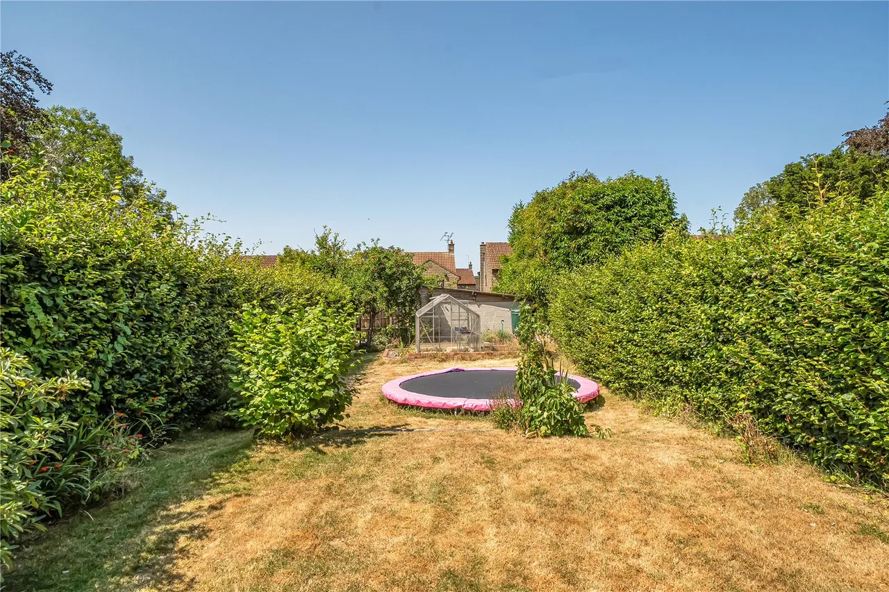 Grove Avenue, Yeovil, Somerset, BA20 2BE, photo 24